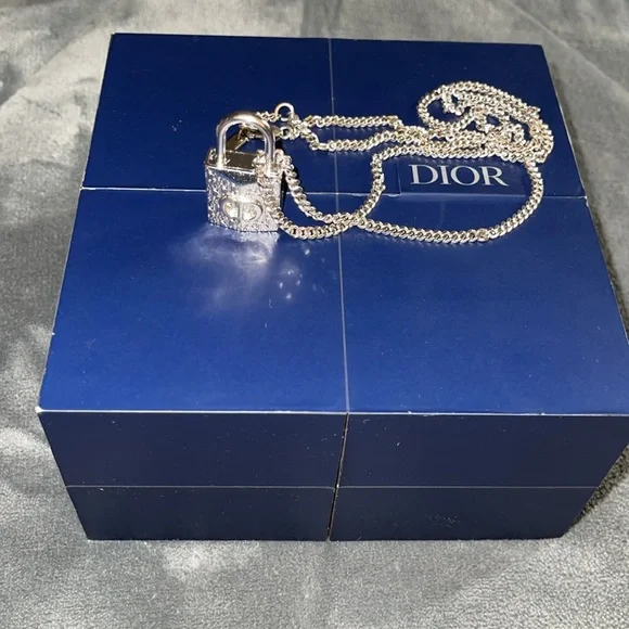 Preloved Christian Dior necklace great condition comes with box. - Picture 3 of 16